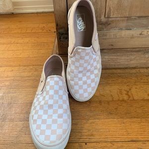 pink checkered vans